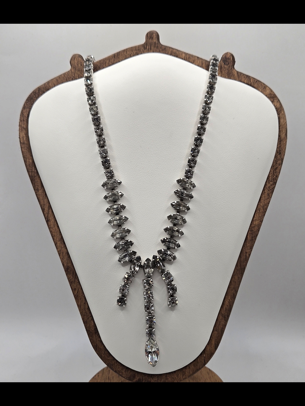 Vintage Rhinestone Drop Necklace – Mid-Century Silver Tone Statement Necklace - Picture 3 of 13